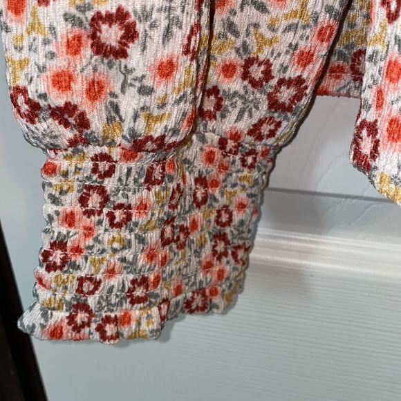 LOFT Floral Smocked Ruffle Top, Size XL, NWT - Picture 7 of 13
